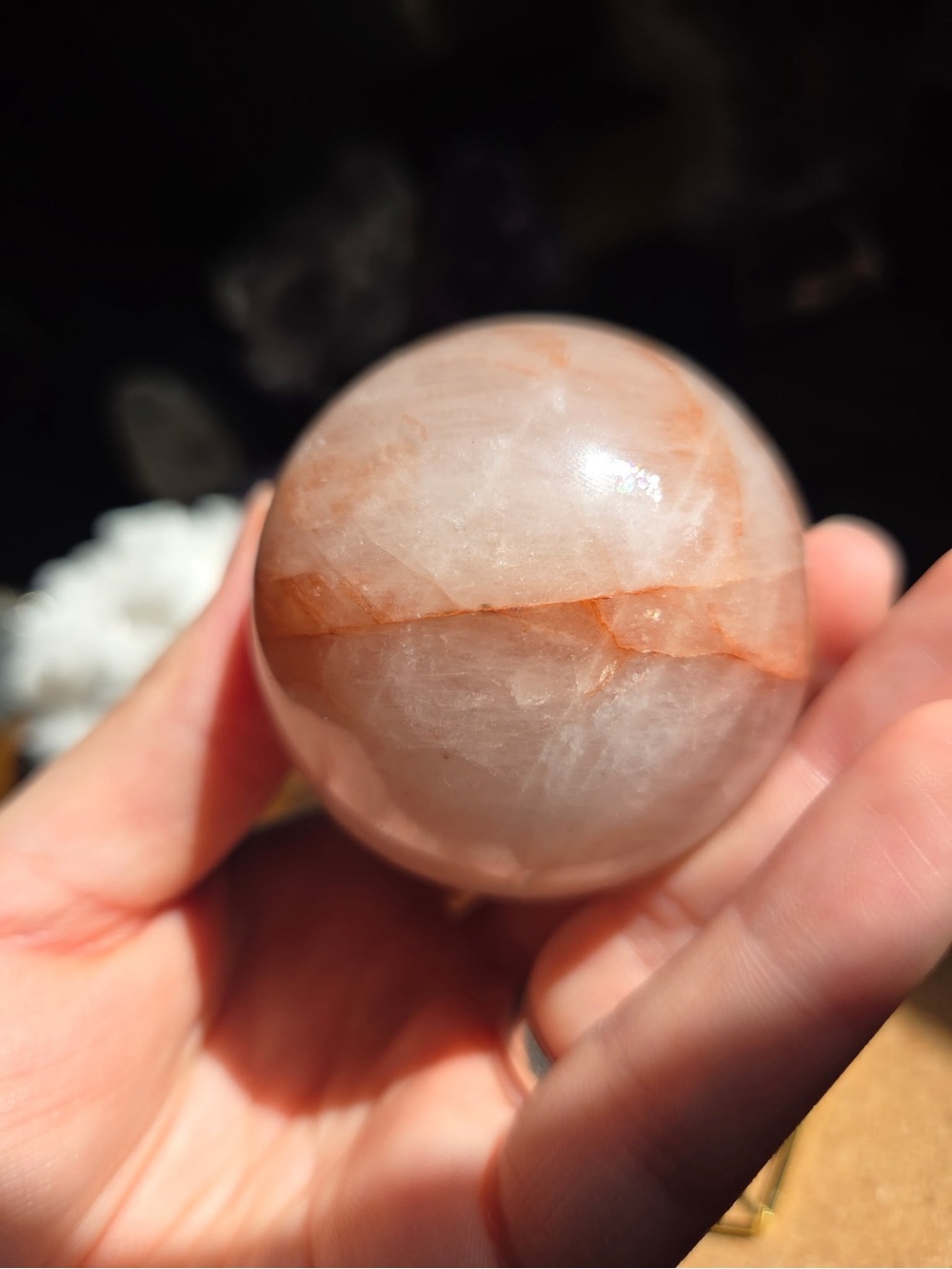 Fire quartz sphere - Picture 14 of 15